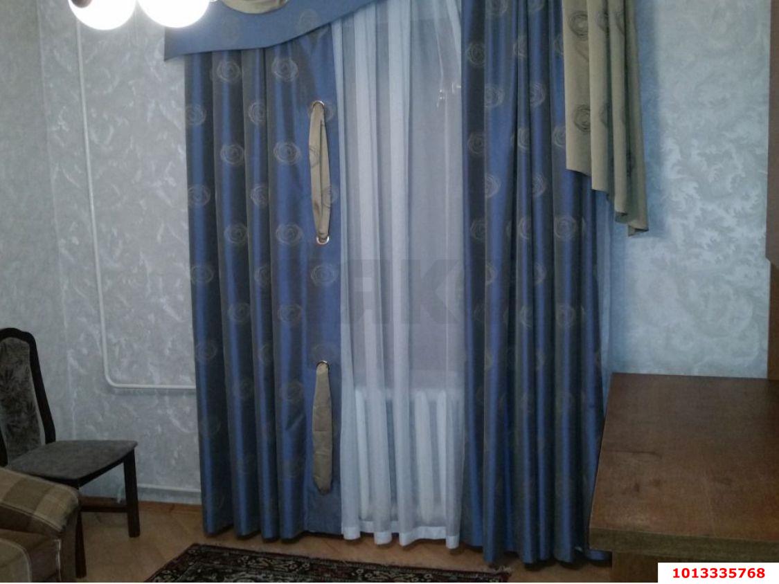 Фото №10: 4-комнатная квартира 90&nbsp;м², 1/10&nbsp;эт. - Краснодар, Западный внутригородской округ, мкр. Юбилейный, ул. 70-летия Октября, 26