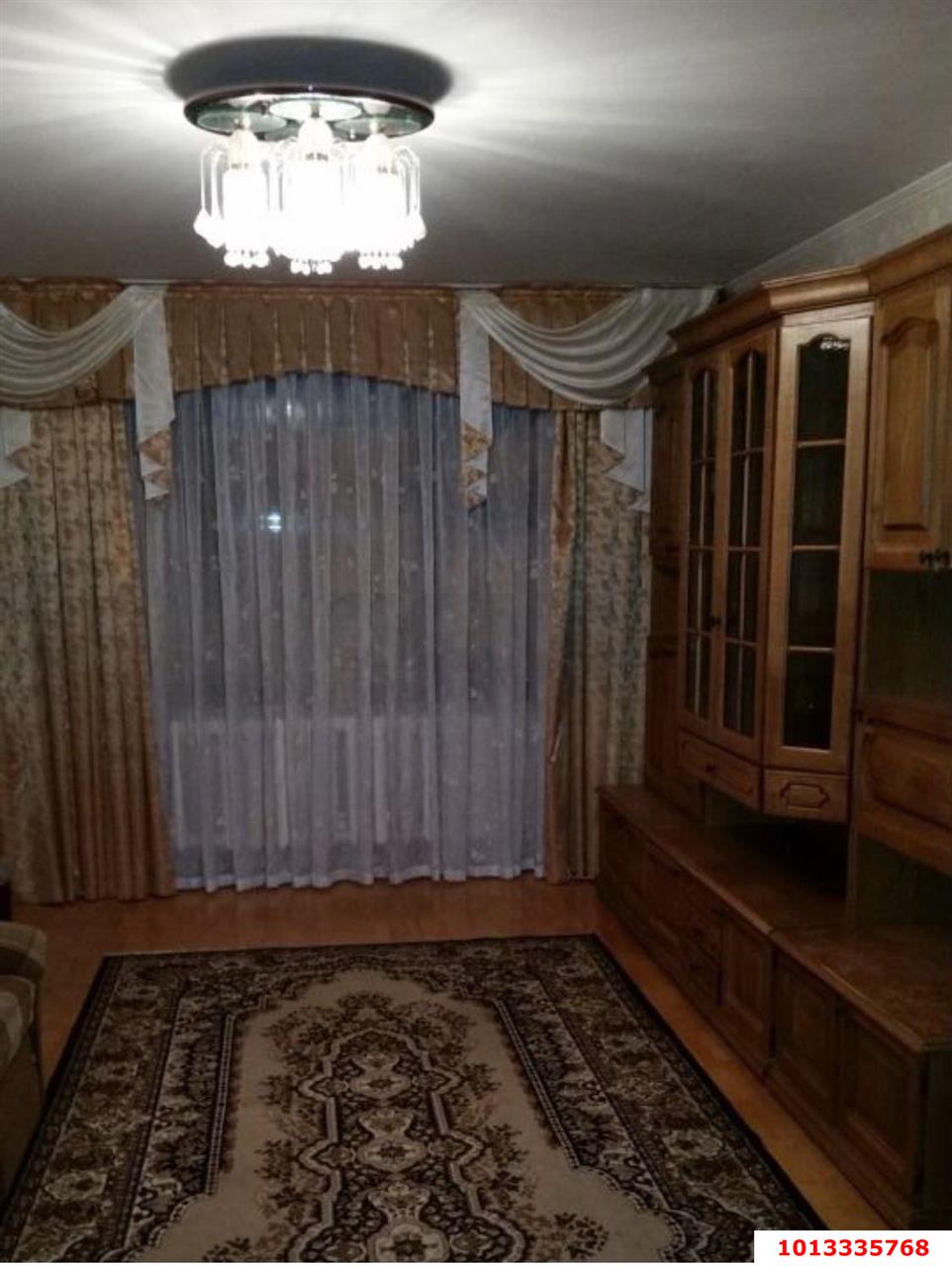 Фото №5: 4-комнатная квартира 90&nbsp;м², 1/10&nbsp;эт. - Краснодар, Западный внутригородской округ, мкр. Юбилейный, ул. 70-летия Октября, 26