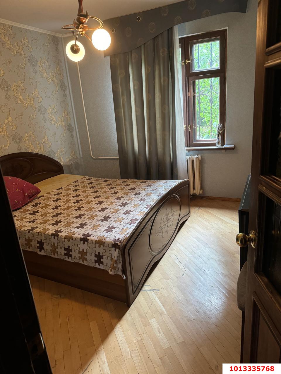 Фото №3: 4-комнатная квартира 90&nbsp;м², 1/10&nbsp;эт. - Краснодар, Западный внутригородской округ, мкр. Юбилейный, ул. 70-летия Октября, 26