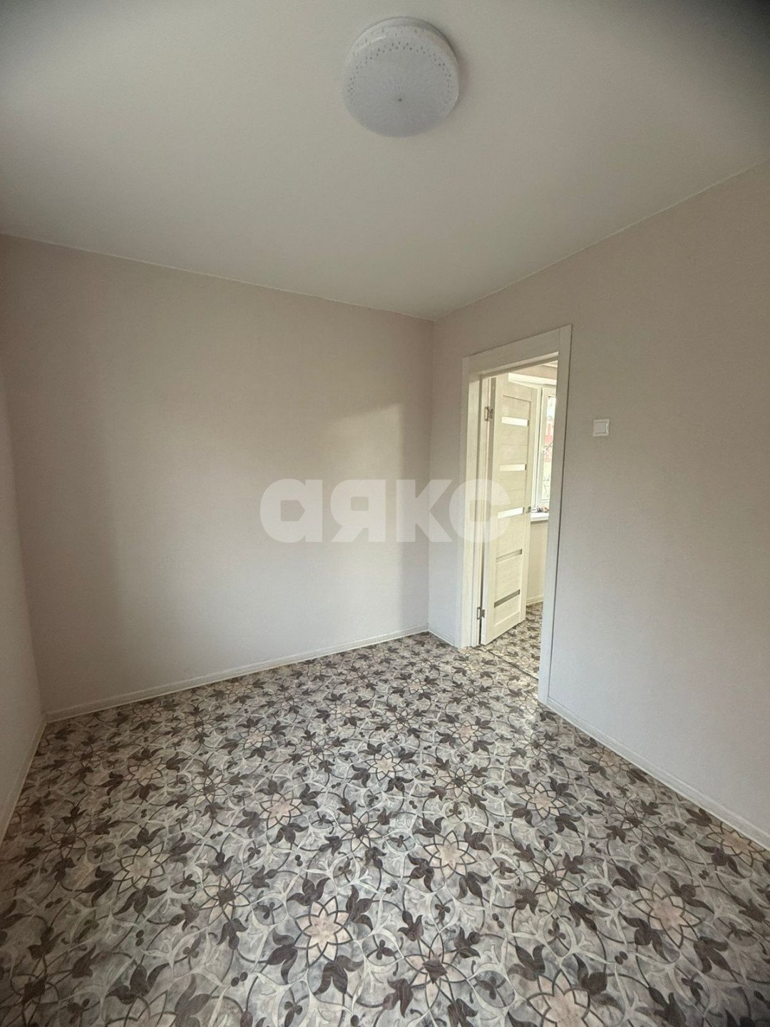 Фото №3: 3-комнатная квартира 44&nbsp;м², 1/2&nbsp;эт. - Горячий Ключ, Развилка, мкр. Дубрава, ул. Ярославского, 117/5