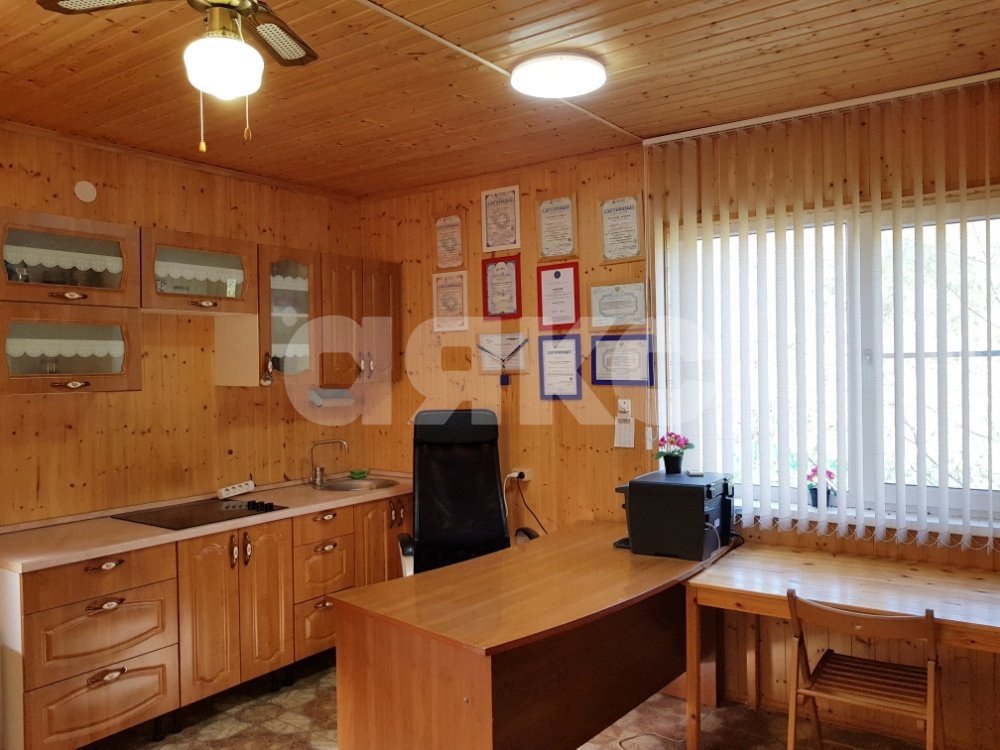 Фото №2: Дом 370&nbsp;м² + 10&nbsp;сот., 3&nbsp;эт. - Горячий Ключ, мкр. Городская Больница, ул. Изумрудная