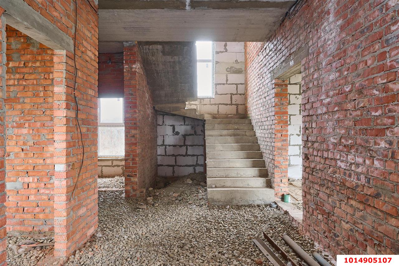 Фото №8: Дом 170&nbsp;м² + 5&nbsp;сот., 2&nbsp;эт. - Краснодар, Прикубанский внутригородской округ, мкр. жилой комплекс Испания, ул. Севильская