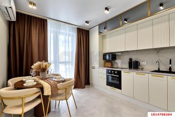 Фото №1: 1-комнатная квартира 44&nbsp;м², 4/16&nbsp;эт. - Краснодар, мкр. ЖК Аврора, ул. имени Дзержинского, 95