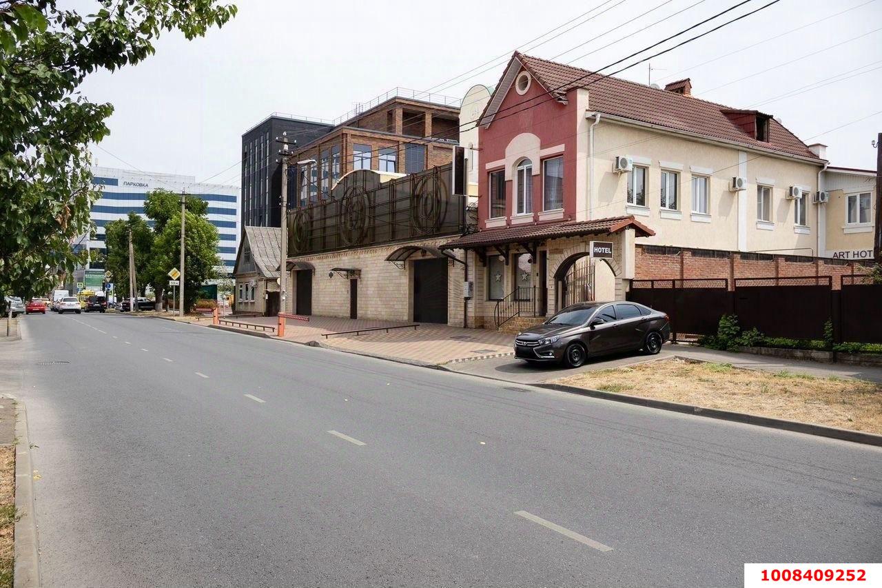 Фото №1: Готовый бизнес 723&nbsp;м², 1/3&nbsp;эт. - Краснодар, Центральный внутригородской округ, мкр. Центральный, ул. Леваневского, 156/1