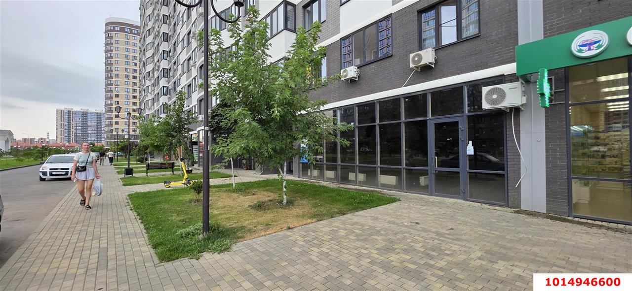 Фото №2: Торговое помещение 60&nbsp;м², 1/16&nbsp;эт. - Краснодар, Прикубанский внутригородской округ, Россинского, мкр. жилой комплекс Дружный-2, б-р Адмиралтейский, 3к3