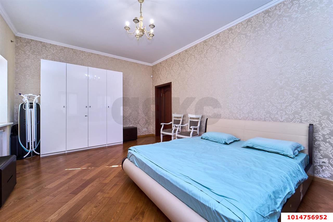Фото №12: Дом 240&nbsp;м² + 4&nbsp;сот., 2&nbsp;эт. - Краснодар, Прикубанский внутригородской округ, мкр. Фестивальный, ул. Передерия