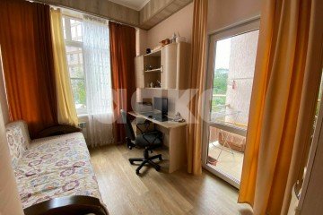 Фото №1: 3-комнатная квартира 50 м², 2/5 эт. - Сочи, мкр. ЖСК Ветеран-Нагорный, ул. Вишнёвая, 18/7