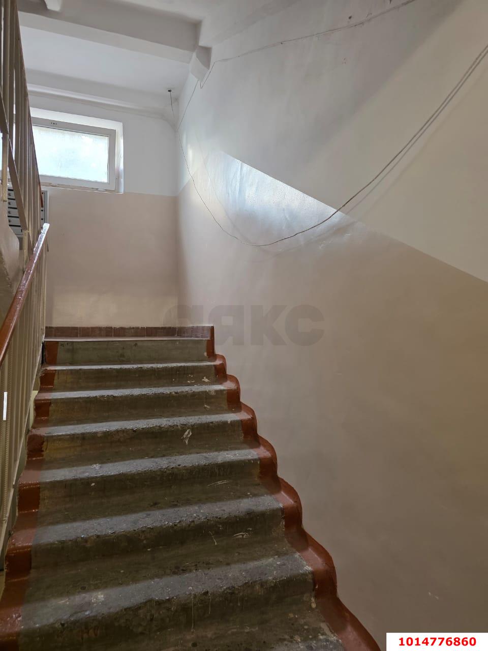 Фото №11: 3-комнатная квартира 50&nbsp;м², 2/5&nbsp;эт. - Краснодар, Прикубанский внутригородской округ, мкр. Славянский, ул. Красных Партизан, 159