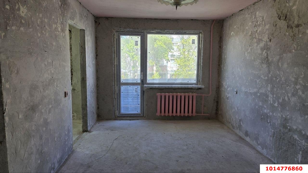 Фото №2: 3-комнатная квартира 50&nbsp;м², 2/5&nbsp;эт. - Краснодар, Прикубанский внутригородской округ, мкр. Славянский, ул. Красных Партизан, 159