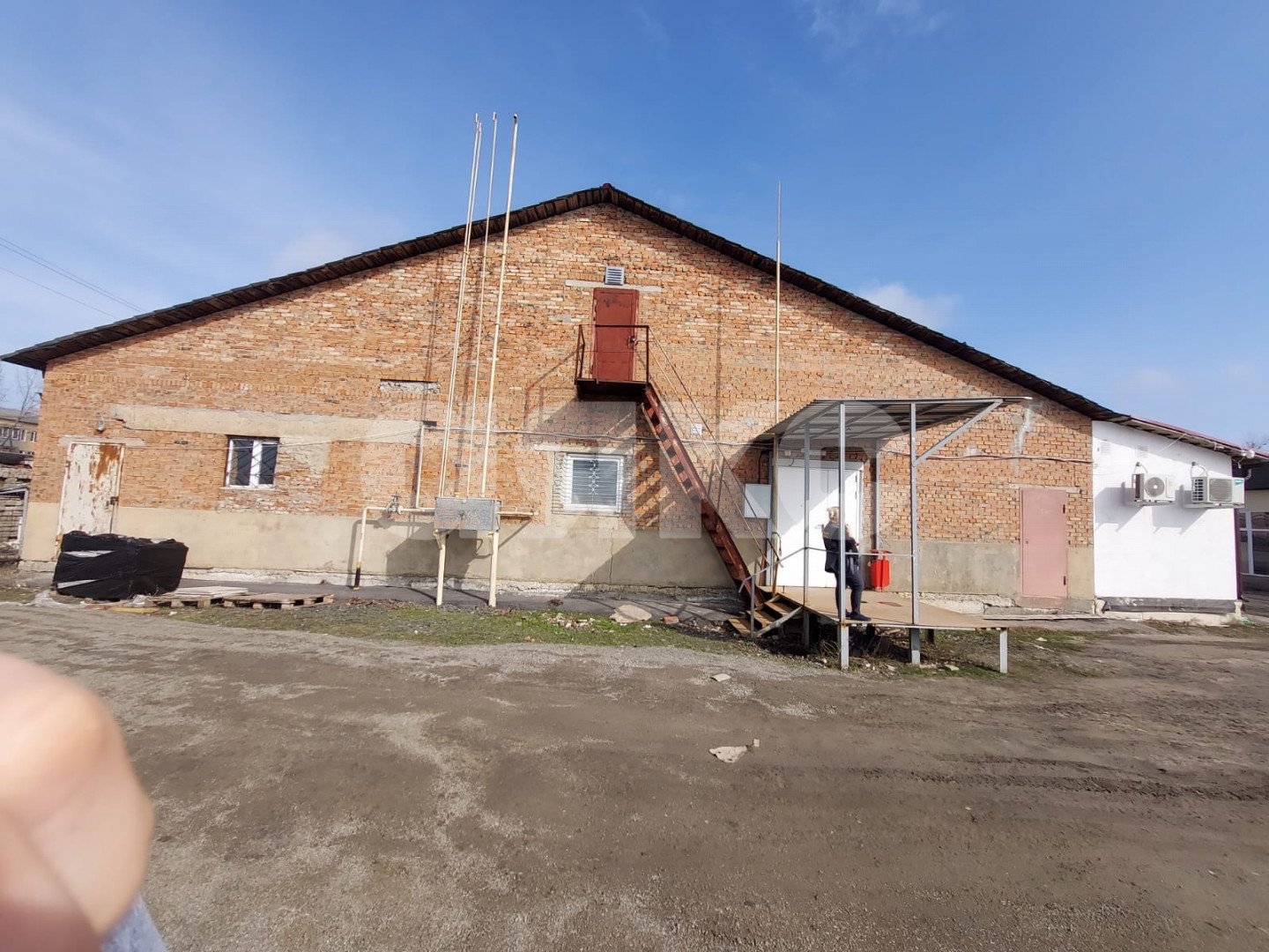 Фото №9: Коммерция 515&nbsp;м², 1/1&nbsp;эт. - Зверево, ул. Обухова, 8