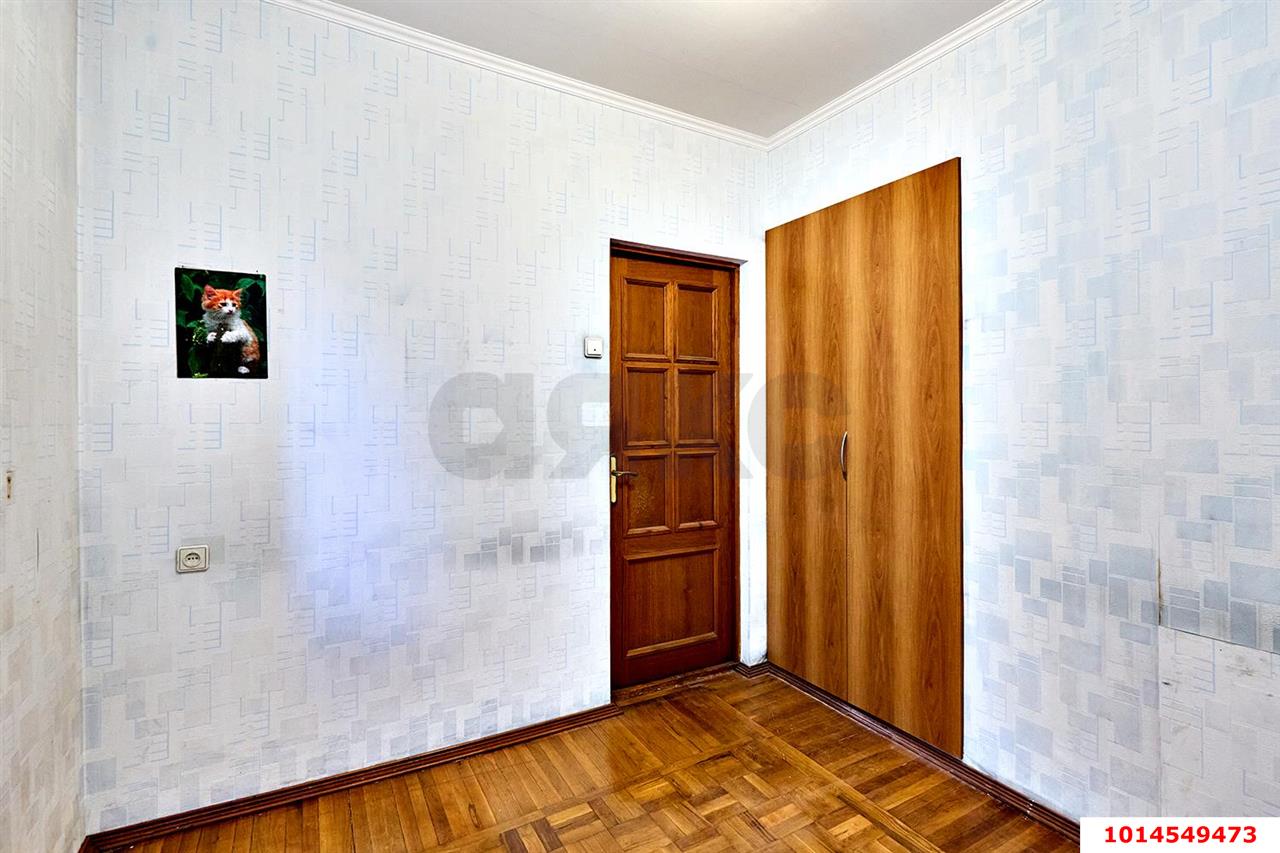 Фото №10: 3-комнатная квартира 58&nbsp;м², 1/9&nbsp;эт. - Краснодар, Центральный внутригородской округ, Черёмушки, мкр. Дубинка, пр-д 2-й  Айвазовского, 14