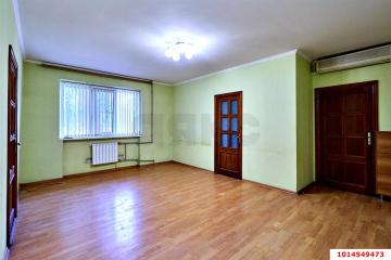 Фото №1: 3-комнатная квартира 58 м², 1/9 эт. - Краснодар, мкр. Дубинка, пр-д 2-й Айвазовского, 14