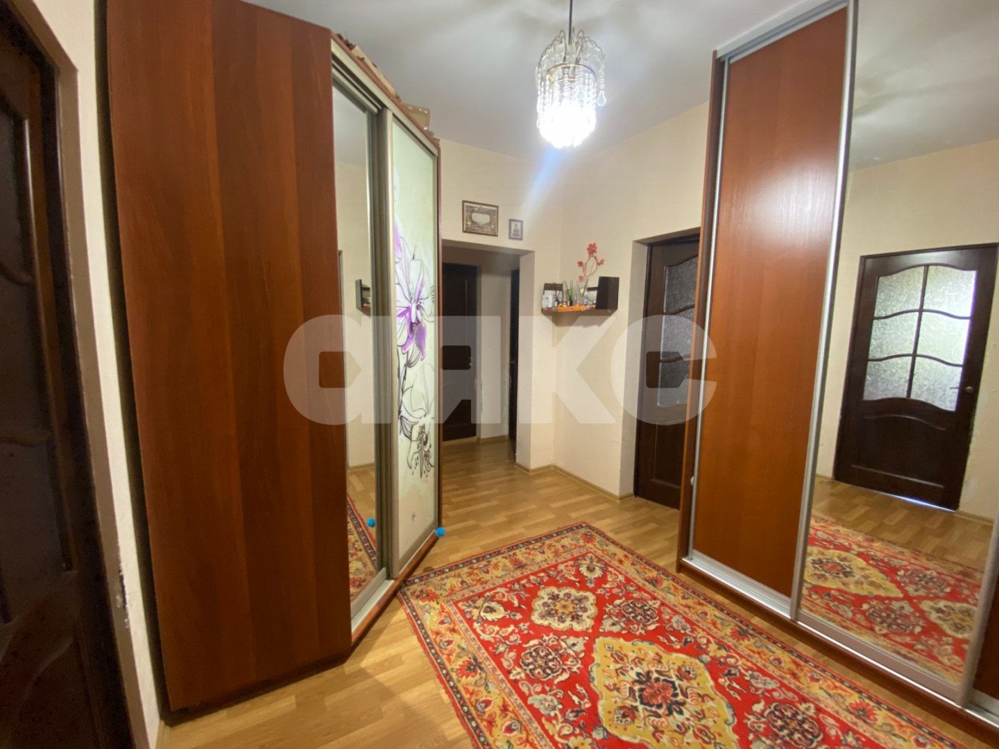 Фото №3: 4-комнатная квартира 97&nbsp;м², 2/9&nbsp;эт. - Геленджик, мкр. Южный, ул. Жуковского, 18