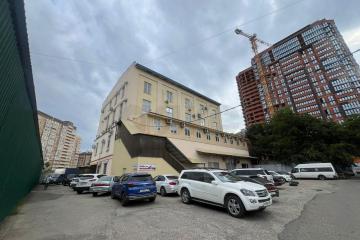 Фото №1: Офисное помещение 400&nbsp;м², 3/5&nbsp;эт. - Краснодар, мкр. Черёмушки, ул. Новороссийская, 102/7
