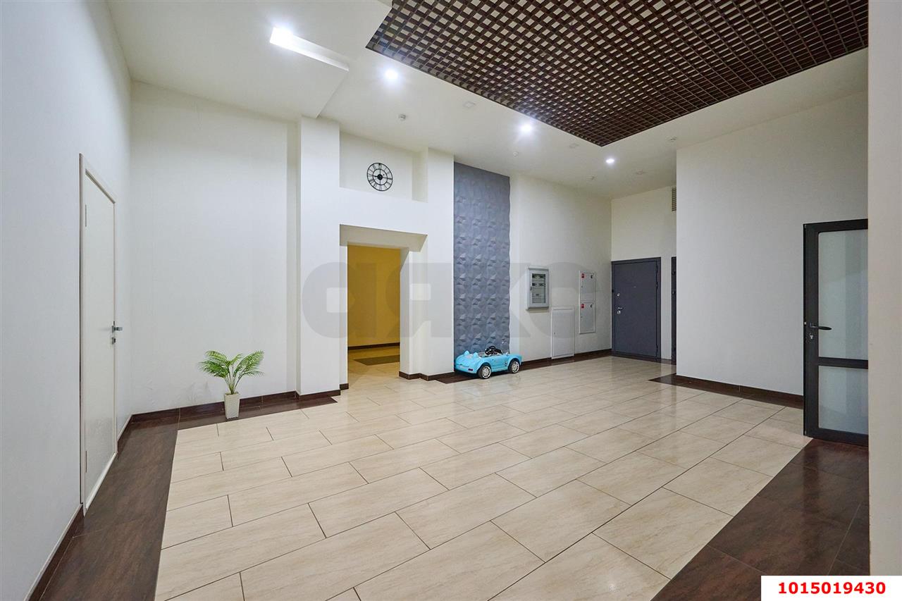 Фото №28: 2-комнатная квартира 100&nbsp;м², 6/17&nbsp;эт. - Краснодар, Центральный внутригородской округ, Завод Измерительных Приборов, мкр. ЖК Сказка, ул. имени 40-летия Победы, 15