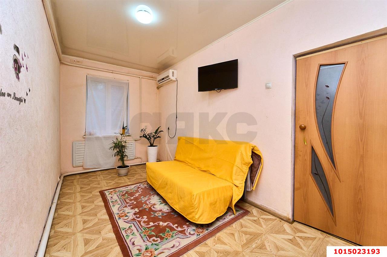 Фото №11: 3-комнатная квартира 76&nbsp;м², 2/2&nbsp;эт. - Краснодар, Центральный внутригородской округ, мкр. Центральный, пр-д 1-й  Ломоносова, 1