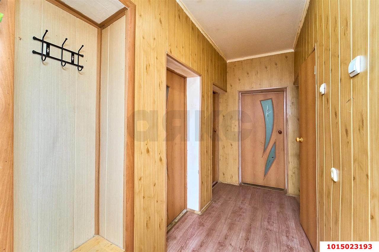 Фото №5: 3-комнатная квартира 76&nbsp;м², 2/2&nbsp;эт. - Краснодар, Центральный внутригородской округ, мкр. Центральный, пр-д 1-й  Ломоносова, 1