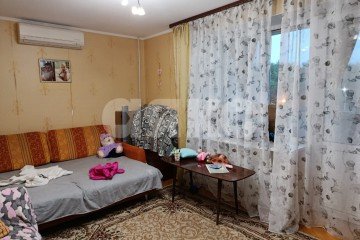 Фото №1: 2-комнатная квартира 49&nbsp;м², 4/5&nbsp;эт. - Геленджик, ул. Орджоникидзе, 9Б
