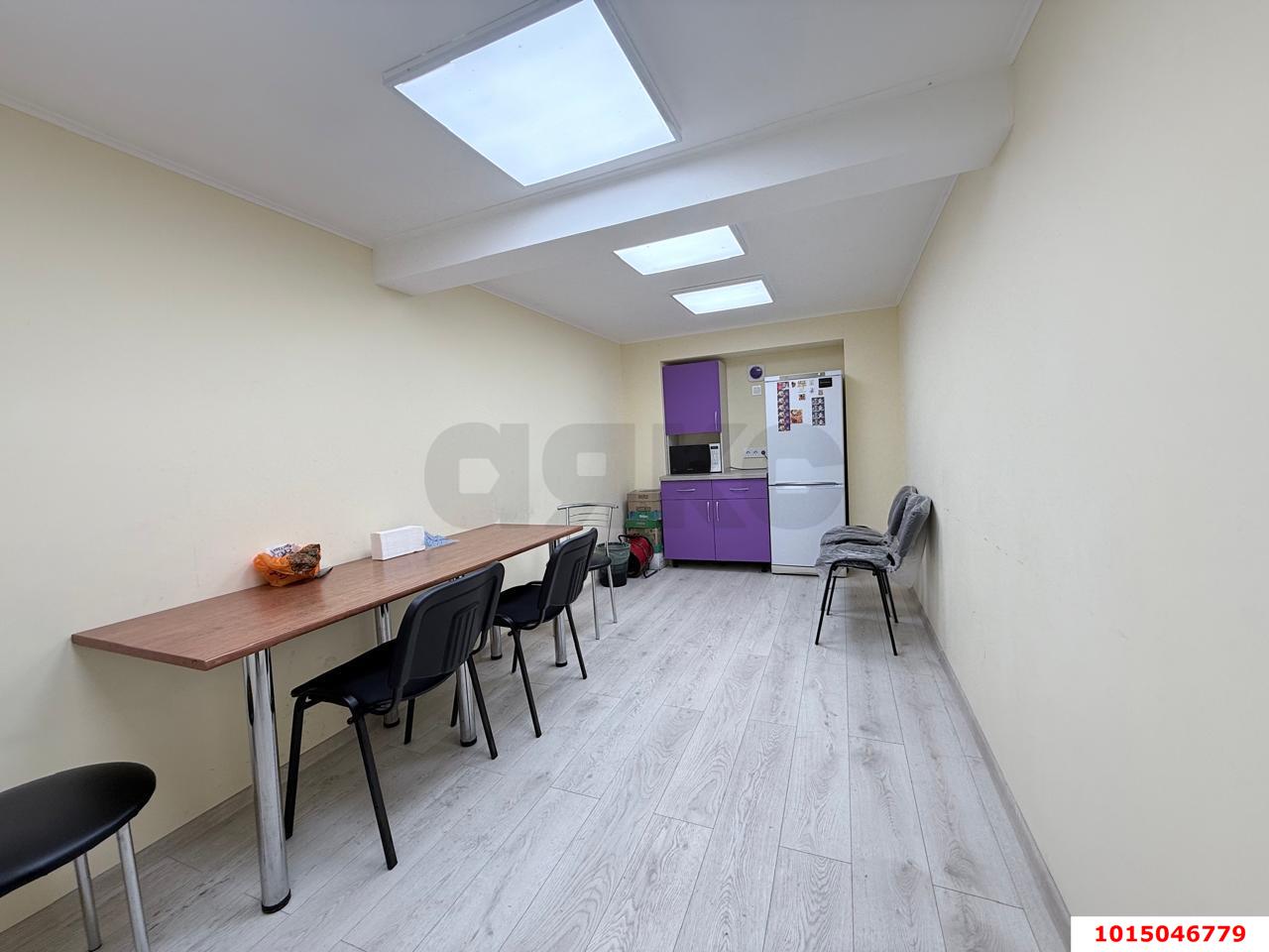 Фото №5: Офисное помещение 46&nbsp;м², 1/1&nbsp;эт. - Краснодар, Прикубанский внутригородской округ, мкр. Завод Измерительных Приборов, ул. Ростовское шоссе, 14/19