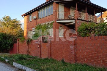 Фото №1: Дом 191&nbsp;м², 3&nbsp;эт. - Геленджик, ул. Михайловская, 17