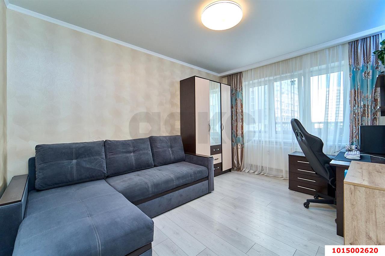 Фото №7: 3-комнатная квартира 80&nbsp;м², 5/16&nbsp;эт. - Краснодар, Прикубанский внутригородской округ, ЖК Кубанский, мкр. Завод Измерительных Приборов, ул. Зиповская, 48