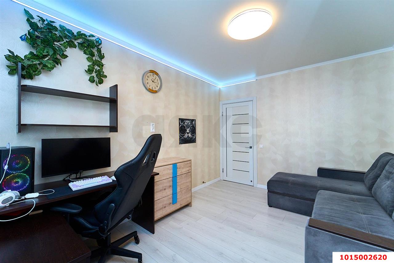 Фото №8: 3-комнатная квартира 80&nbsp;м², 5/16&nbsp;эт. - Краснодар, Прикубанский внутригородской округ, ЖК Кубанский, мкр. Завод Измерительных Приборов, ул. Зиповская, 48