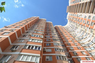 Фото №1: 2-комнатная квартира 64 м², 8/19 эт. - Краснодар, мкр. Комсомольский, ул. Сормовская, 204
