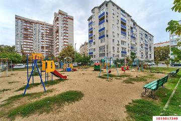 Фото №1: 2-комнатная квартира 70 м², 2/8 эт. - Краснодар, мкр. Восточно-Кругликовский, ул. Черкасская, 123
