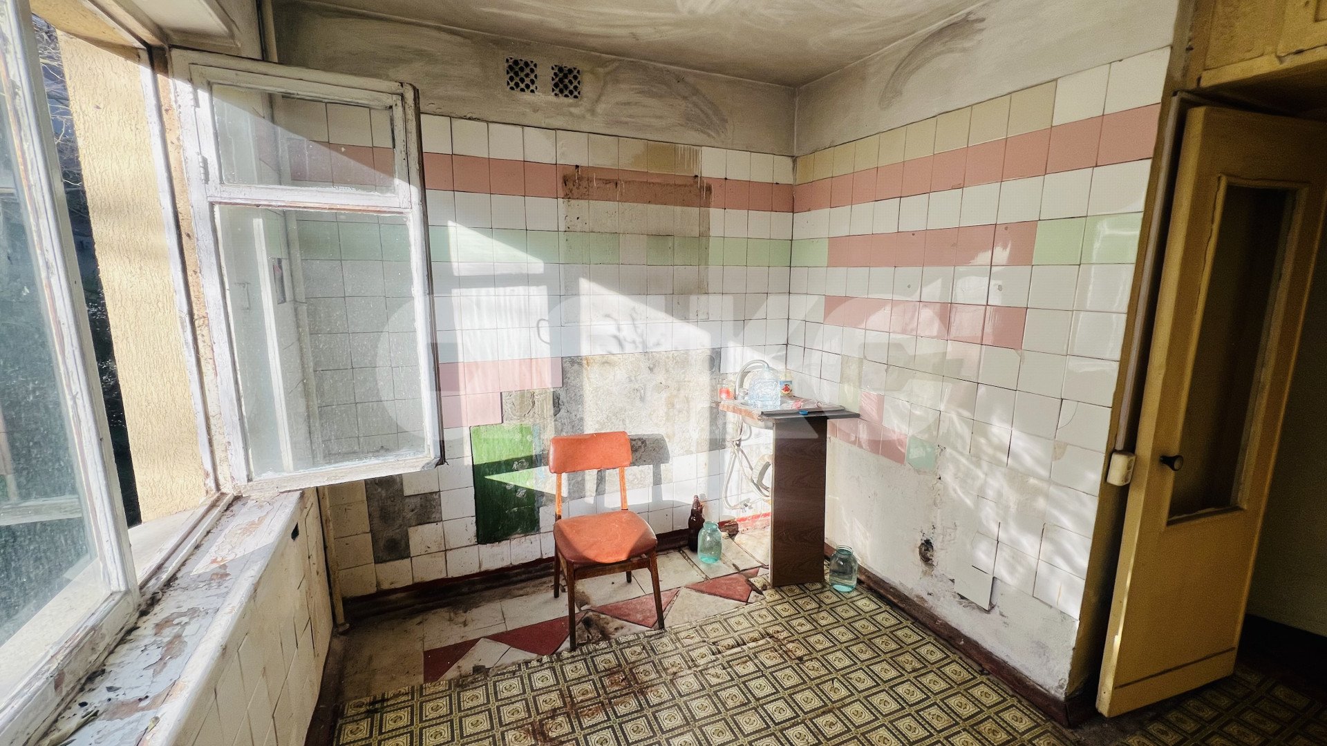 Фото №6: 3-комнатная квартира 65&nbsp;м², 3/5&nbsp;эт. - Сочи, Центральный, мкр. Гагарина, ул. Красноармейская, 15