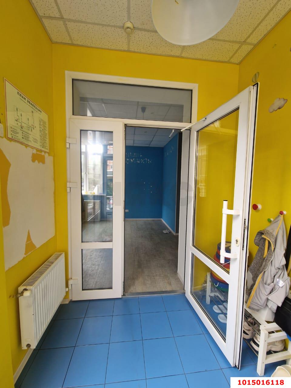 Фото №2: Студия 105&nbsp;м², 1/23&nbsp;эт. - Краснодар, Карасунский внутригородской округ, мкр. Гидростроителей, ул. Автолюбителей, 52/5