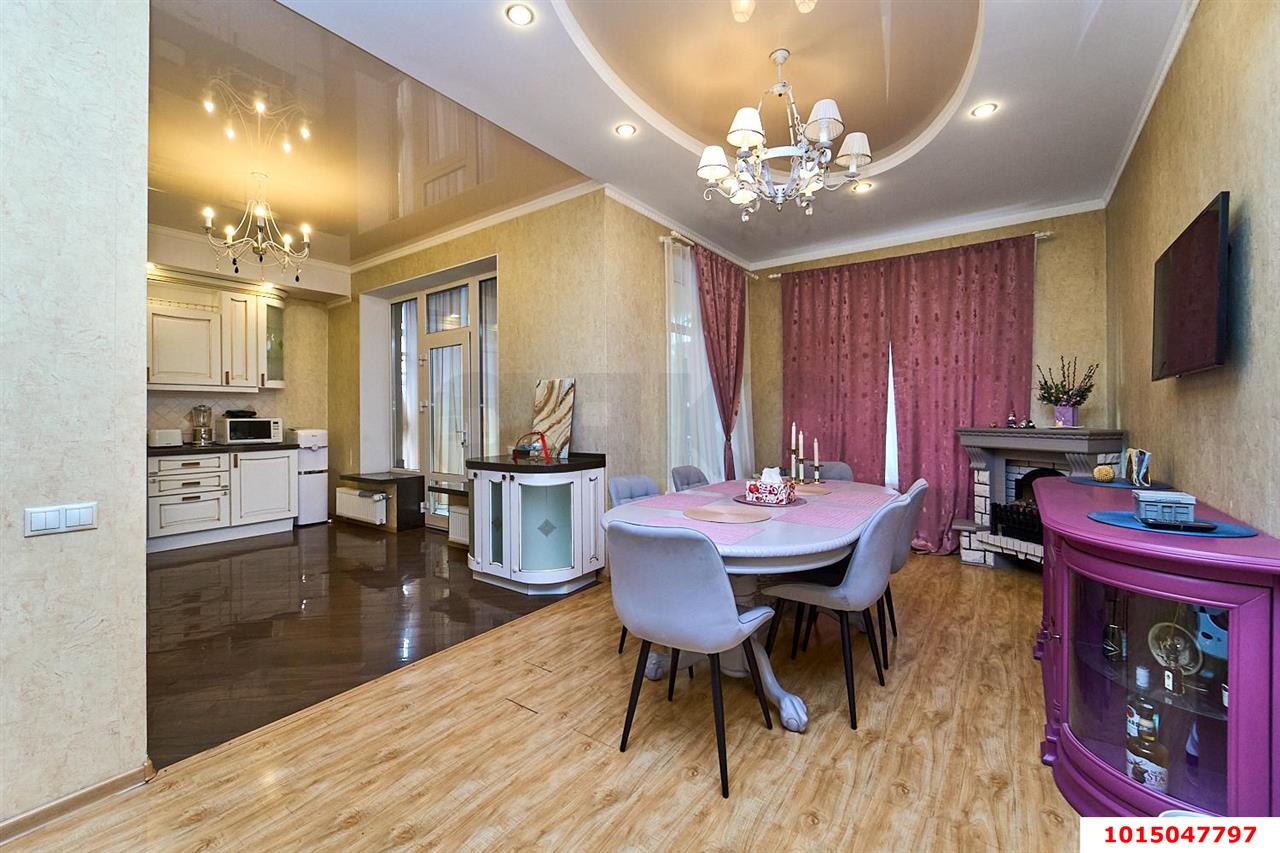 Фото №3: Дом 271&nbsp;м² + 8&nbsp;сот., 2&nbsp;эт. - Краснодар, Прикубанский внутригородской округ, Калинино, мкр. Завод Радиоизмерительных Приборов, ул. Бульварная, 43/А
