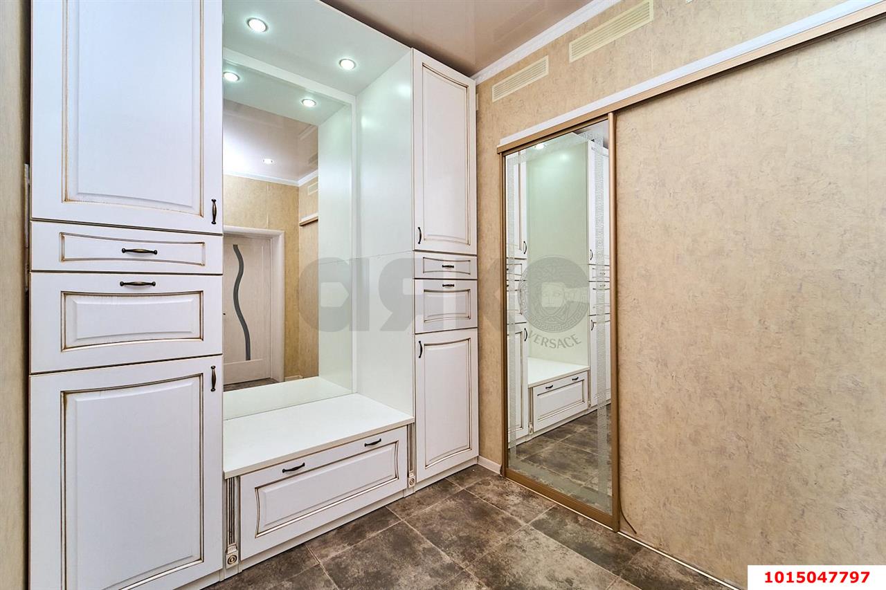 Фото №4: Дом 271&nbsp;м² + 8&nbsp;сот., 2&nbsp;эт. - Краснодар, Прикубанский внутригородской округ, Калинино, мкр. Завод Радиоизмерительных Приборов, ул. Бульварная, 43/А