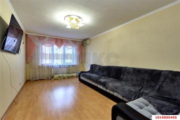 Фото №1: 3-комнатная квартира 65 м², 7/10 эт. - Краснодар, мкр. Юбилейный, пр-кт Чекистов, 23