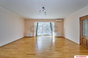 Фото №1: 2-комнатная квартира 80 м², 5/5 эт. - Краснодар, мкр. Фестивальный, ул. Ивана Кияшко, 6