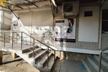 Фото №1: Торговое помещение 52&nbsp;м², 1/18&nbsp;эт. - Краснодар, мкр. Кожзавод, ул. Минская, 122/9