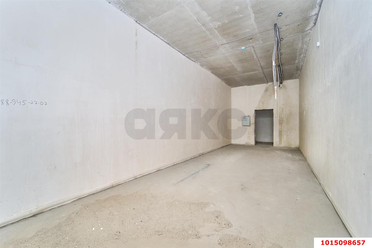 Фото №2: Торговое помещение 60&nbsp;м², 1/20&nbsp;эт. - Краснодар, Прикубанский внутригородской округ, Круглик, жилой комплекс Сердце, мкр. Школьный, ул. Школьная, 1