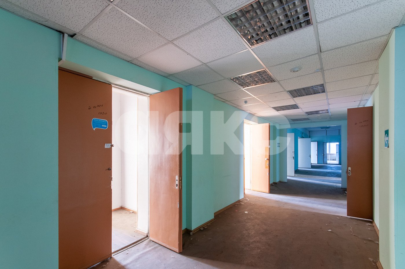 Фото №3: Коммерция 320&nbsp;м², 2/5&nbsp;эт. - Москва, мкр. 5-й квартал, ул. Кржижановского, 15к1