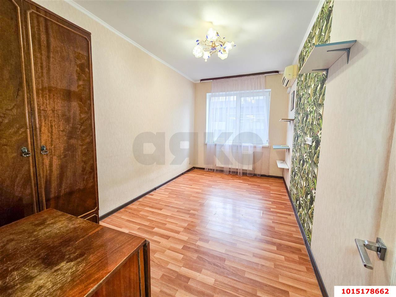 Фото №1: 1-комнатная квартира 35&nbsp;м², 1/7&nbsp;эт. - Российский, мкр. Прикубанский внутригородской округ, ул. Парижская, 16