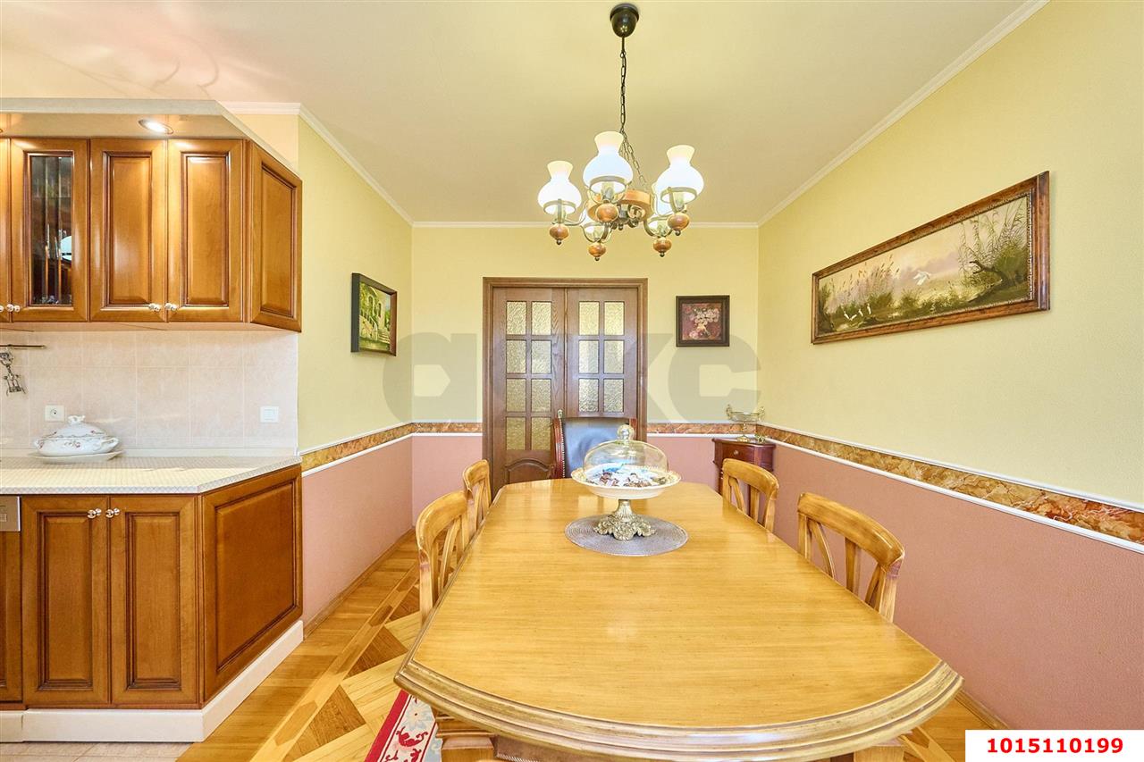 Фото №2: 4-комнатная квартира 130&nbsp;м², 3/11&nbsp;эт. - Краснодар, Прикубанский внутригородской округ, Отделение № 1 совхоза Солнечный, мкр. Фестивальный, ул. Яна Полуяна, 2