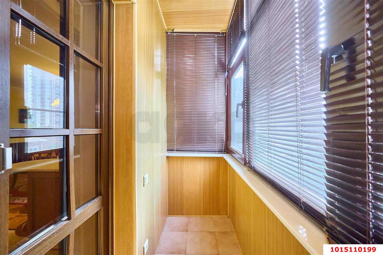Фото №10: 4-комнатная квартира 130&nbsp;м², 3/11&nbsp;эт. - Краснодар, Прикубанский внутригородской округ, Отделение № 1 совхоза Солнечный, мкр. Фестивальный, ул. Яна Полуяна, 2