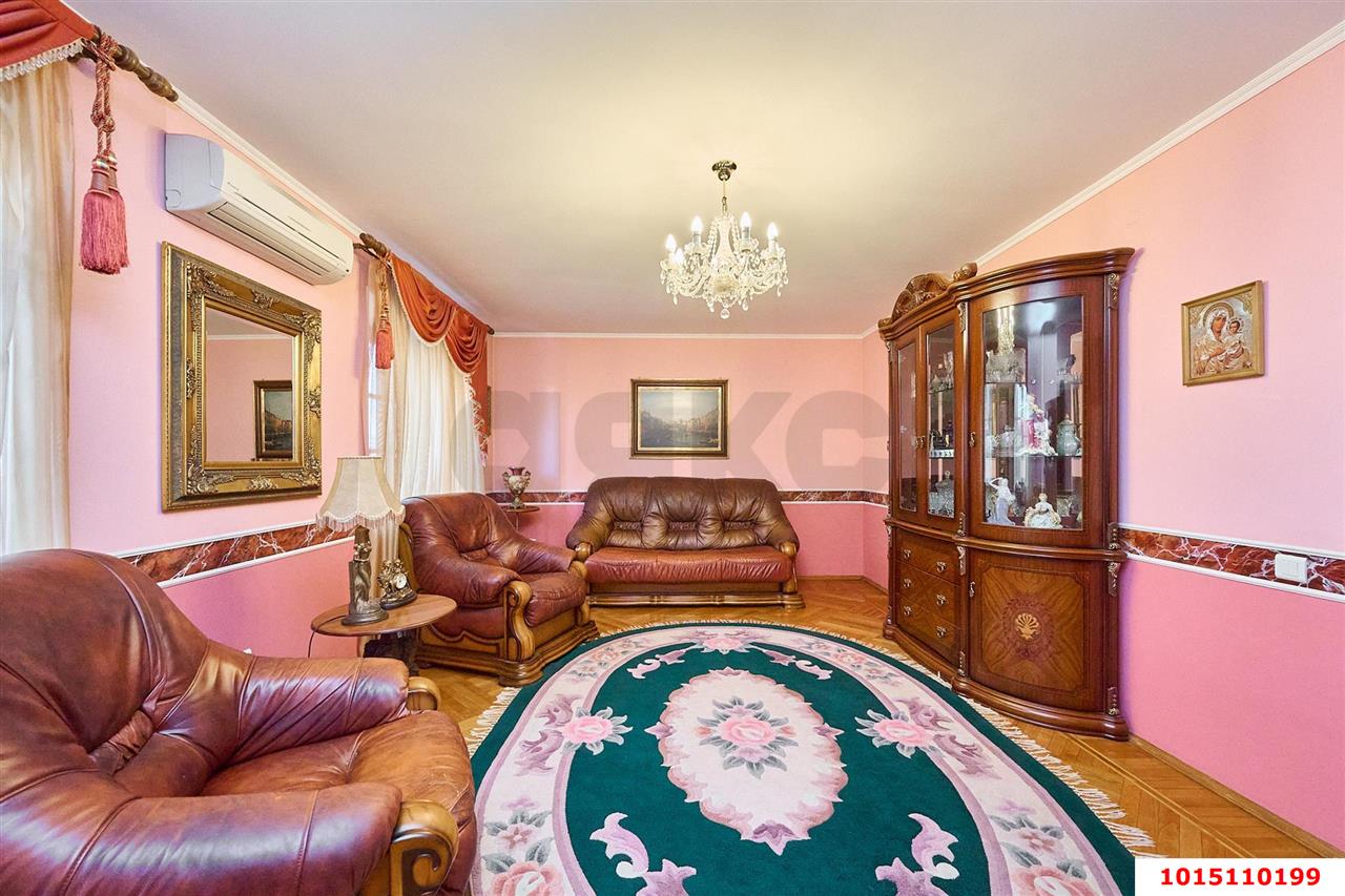 Фото №7: 4-комнатная квартира 130&nbsp;м², 3/11&nbsp;эт. - Краснодар, Прикубанский внутригородской округ, Отделение № 1 совхоза Солнечный, мкр. Фестивальный, ул. Яна Полуяна, 2