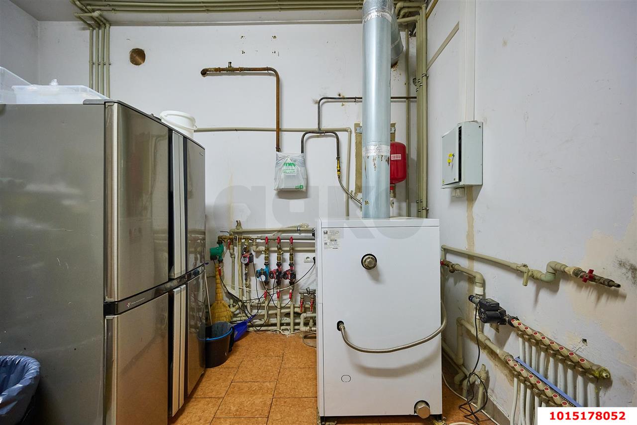 Фото №33: Готовый бизнес 830&nbsp;м², 1/2&nbsp;эт. - Новотитаровская, ул. Королёва, 42