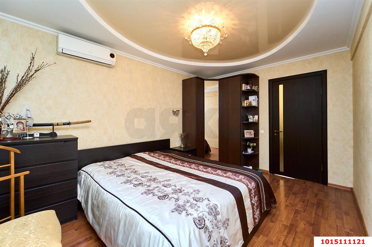 Фото №7: 3-комнатная квартира 70&nbsp;м², 5/5&nbsp;эт. - Краснодар, мкр. Западный внутригородской округ, ул. Красная, 155