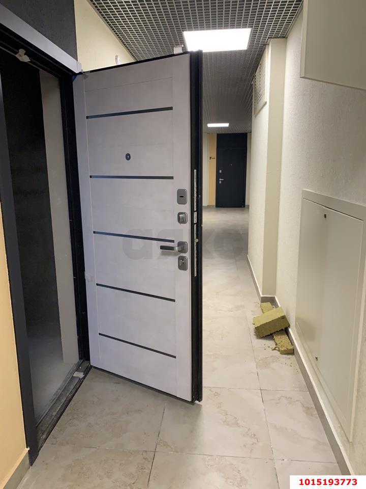 Фото №4: Студия 21&nbsp;м², 4/24&nbsp;эт. - Краснодар, Карасунский внутригородской округ, Камвольно-суконный Комбинат, мкр. ЖК Урал, ул. Уральская, 87/7