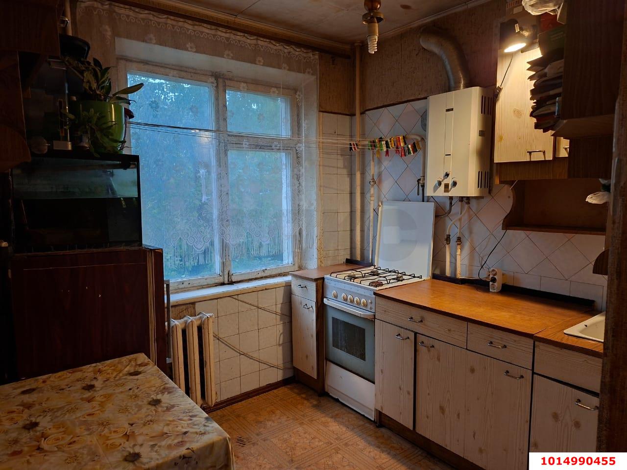 Фото №1: 1-комнатная квартира 33&nbsp;м², 3/5&nbsp;эт. - Краснодар, Прикубанский внутригородской округ, мкр. Фестивальный, ул. Воровского, 182
