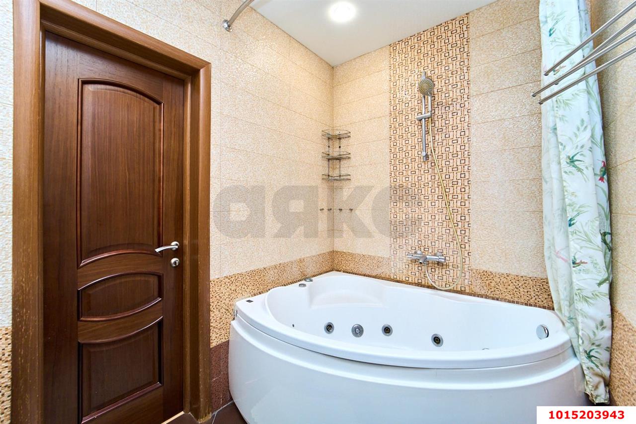 Фото №12: 2-комнатная квартира 91&nbsp;м², 4/6&nbsp;эт. - Краснодар, Прикубанский внутригородской округ, мкр. Музыкальный, ул. имени Сергея Есенина, 84