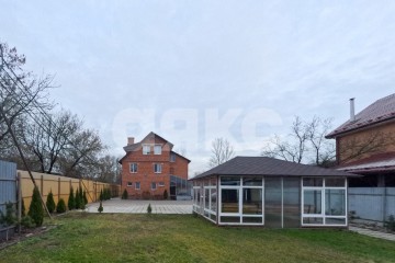 Фото №1: Дом 243&nbsp;м² + 13.5&nbsp;сот., 3&nbsp;эт. - Пирогово, ул. Центральная, 43