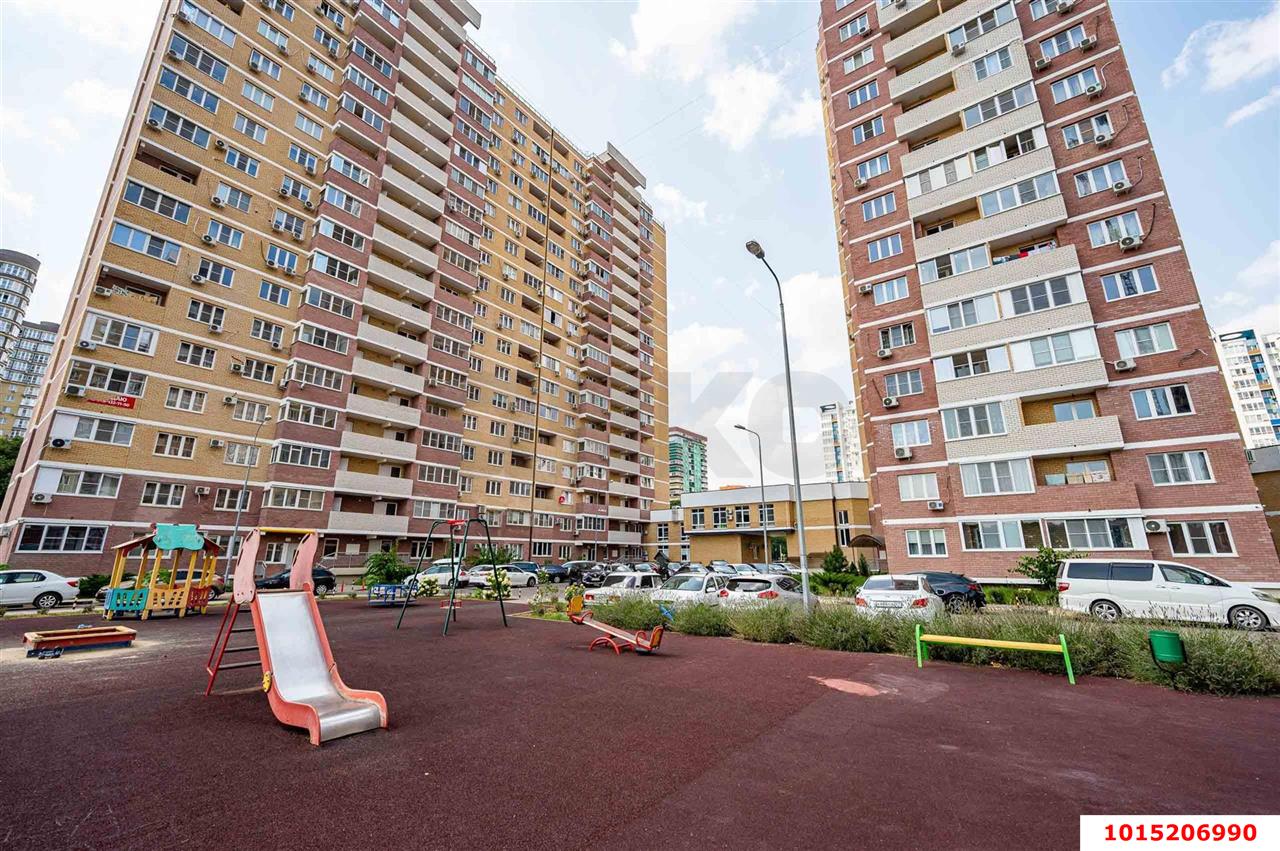 Фото №2: 3-комнатная квартира 90&nbsp;м², 1/22&nbsp;эт. - Краснодар, Прикубанский внутригородской округ, мкр. ЖК Бауинвест, ул. Героев-Разведчиков, 11/5