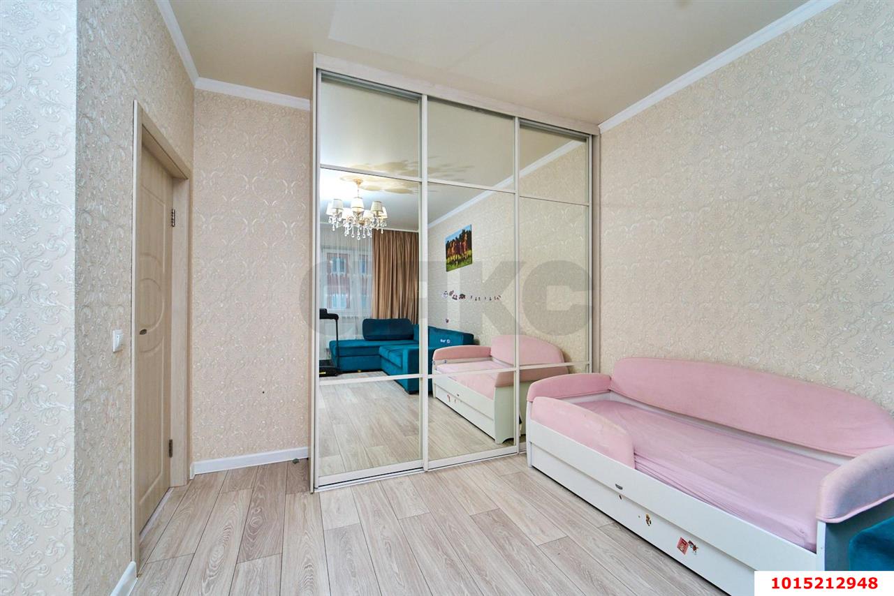 Фото №4: 1-комнатная квартира 46&nbsp;м², 15/18&nbsp;эт. - Краснодар, Прикубанский внутригородской округ, Фестивальный, мкр. Солнечный, ул. имени Симиренко, 71к1