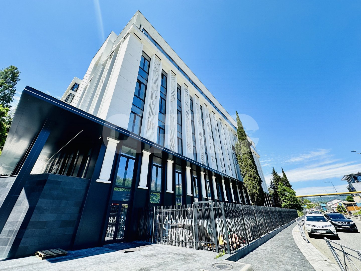 Фото №19: Апартаменты 57&nbsp;м², 3/8&nbsp;эт. - Сочи, Хостинский, мкр. Светлана, ул. Яна Фабрициуса, 33